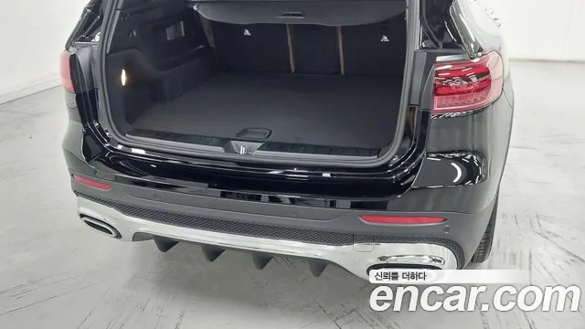 Mercedes-Benz GLB-Class — Фото автомобиля 11