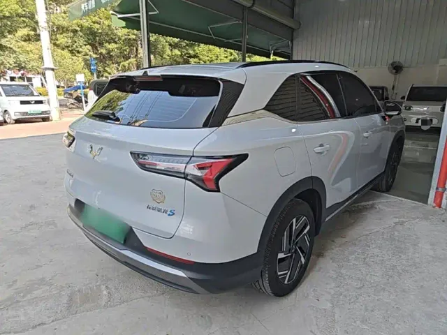 Wuling Starlight S — Фото автомобиля 6