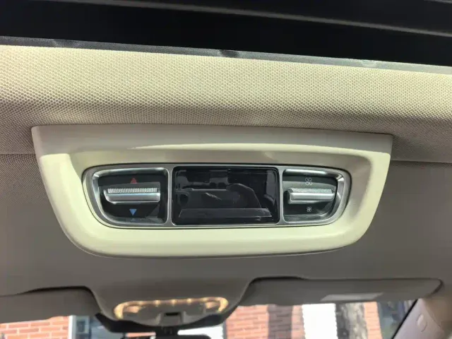 Mercedes-Benz V-Class — Фото автомобиля 25