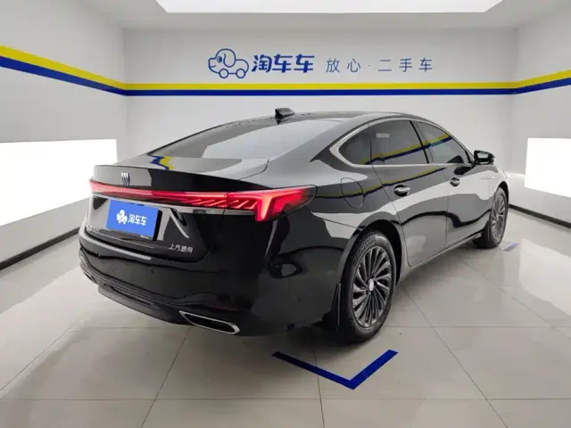 Buick LaCrosse — Фото автомобиля 3