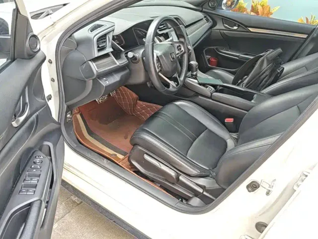 Honda Civic — Фото автомобиля 15