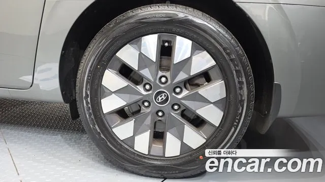 Hyundai Staria Staria L3.5 Lounge 9 мест — Фото автомобиля 18