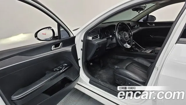 Kia K5 Generation 3 — Фото автомобиля 14