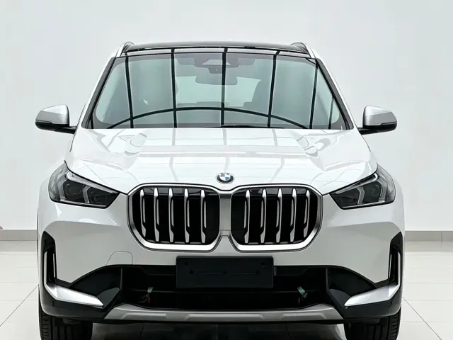 BMW X1 — Фото автомобиля 2