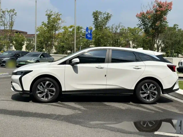 Buick Velite 6 — Фото автомобиля 9