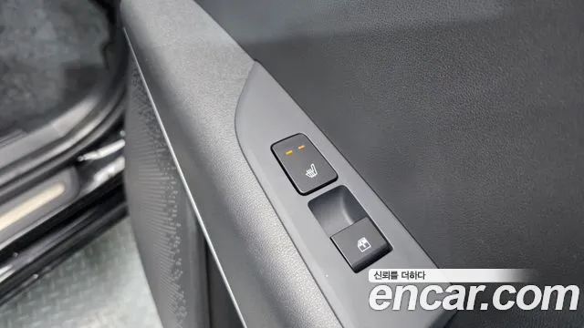 Kia Niro New — Фото автомобиля 25