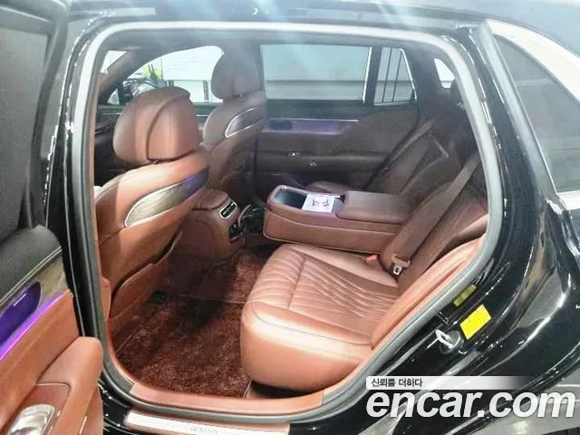 Genesis G90 Бензин 3.5 турбо AWD — Фото автомобиля 6