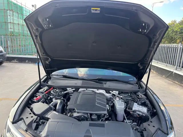 Audi A6L — Фото автомобиля 16