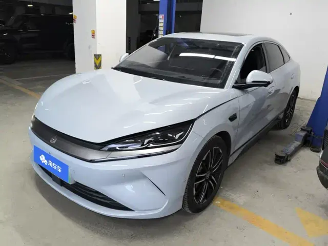 Фотография автомобиля — BYD Qin L