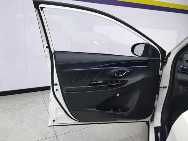 Toyota YARiS L Zhi Xuan — Фото автомобиля 7