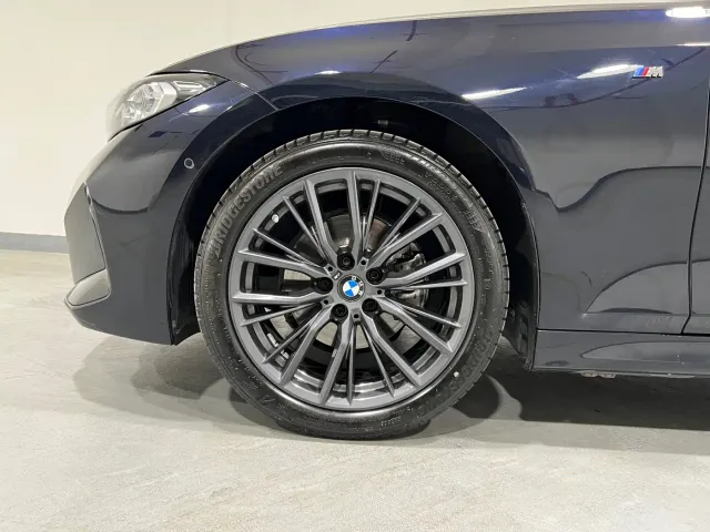 BMW 3 Series — Фото автомобиля 3