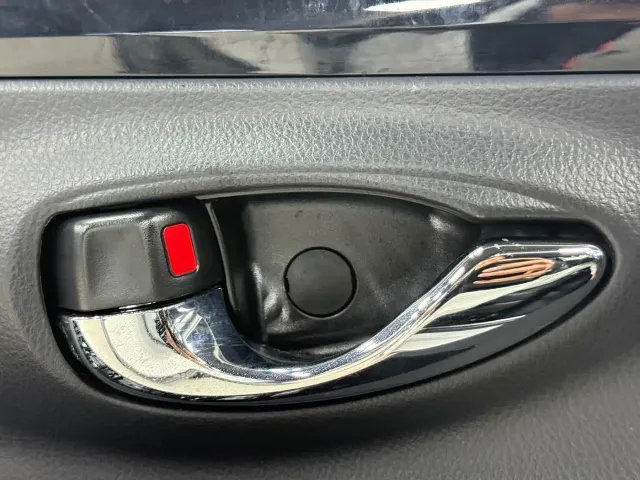 Toyota YARiS L Zhi Xuan — Фото автомобиля 15