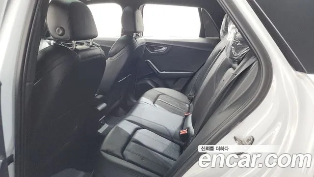 Audi Q2 35 TDI Premium — Фото автомобиля 11