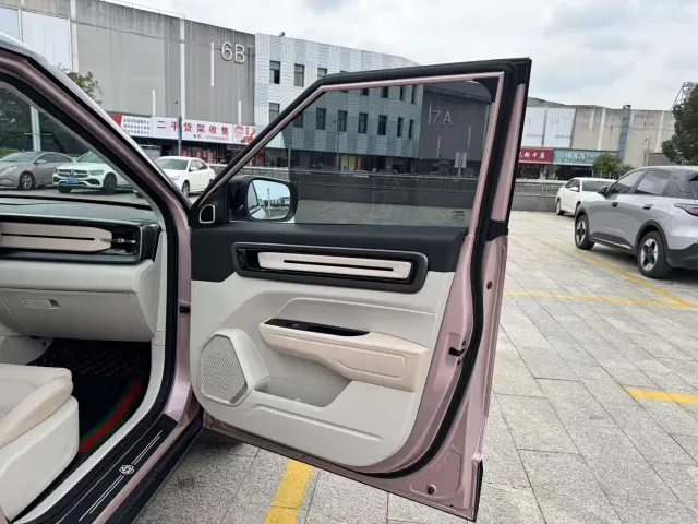 Geely ICON — Фото автомобиля 28