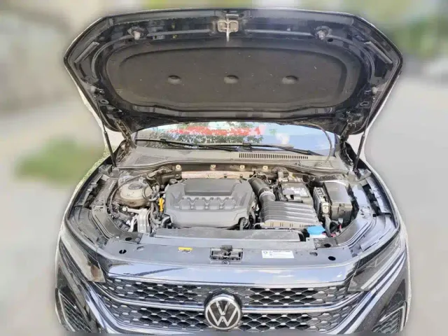 Volkswagen Passat — Фото автомобиля 3