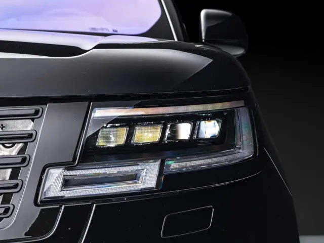 Land Rover Range Rover — Фото автомобиля 3