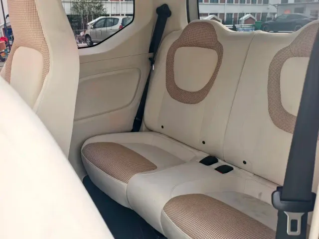 Wuling Hongguang Mini EV — Фото автомобиля 13