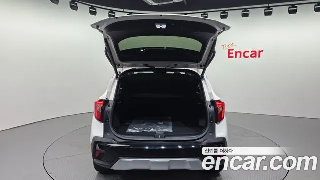 Kia Seltos Новый Seltos Бензин 2.0 2WD — Фото автомобиля 17