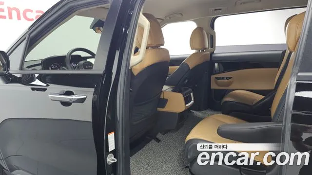 Kia Canival Carnival 4 поколение 9 мест Prestige — Фото автомобиля 20