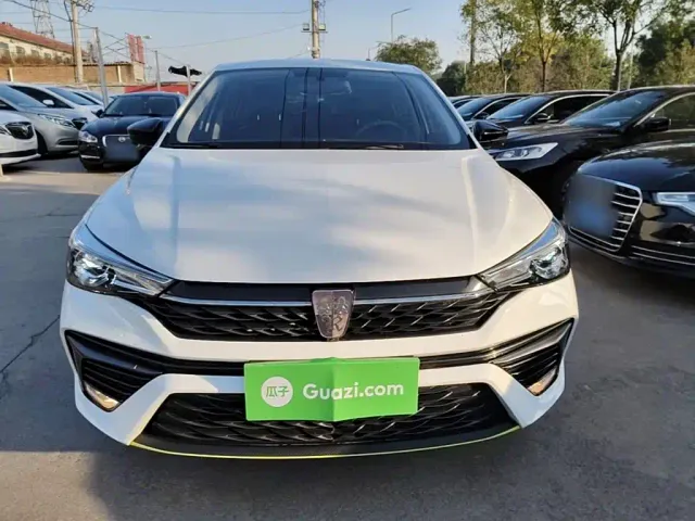 Roewe i5 — Фото автомобиля 2