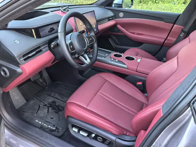 Qi Jing Opening Realm Sedan — Фото автомобиля 10