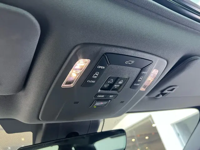 Toyota Granvia — Фото автомобиля 18
