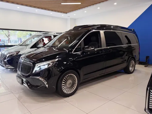 Mercedes-Benz V-Class — Фото автомобиля 3