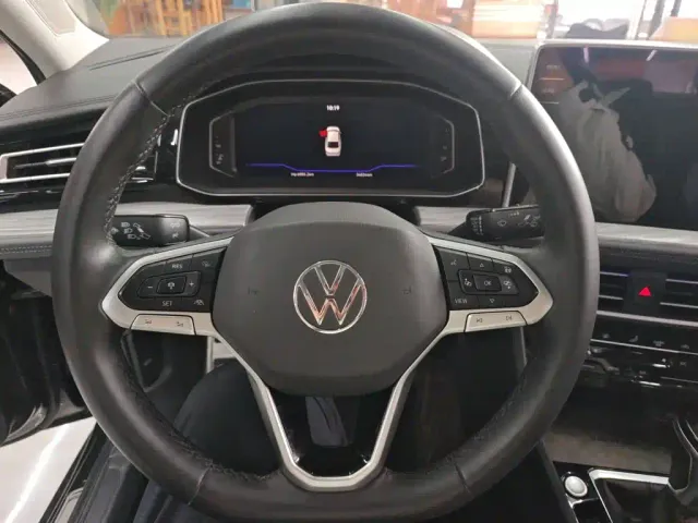 Volkswagen Sagitar — Фото автомобиля 3