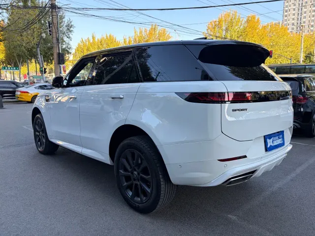Land Rover Range Rover Sport — Фото автомобиля 5