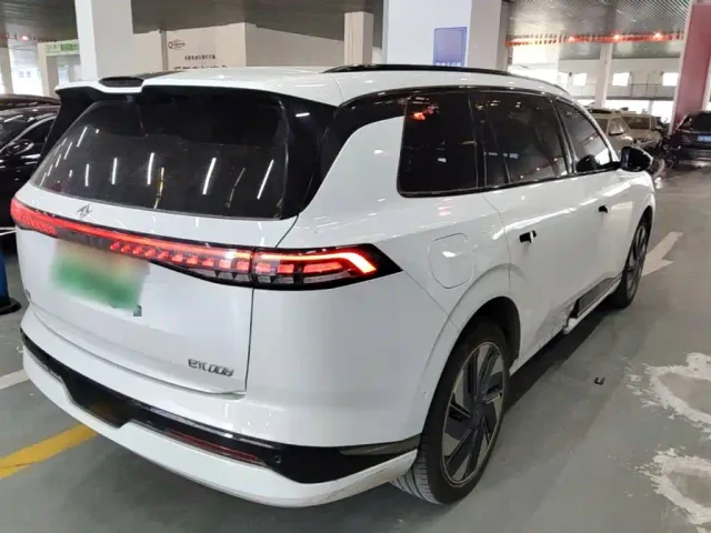 Dongfeng eπ 008 — Фото автомобиля 6