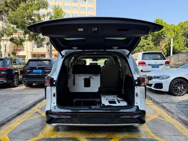 Toyota Granvia — Фото автомобиля 20