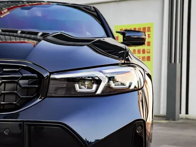 BMW 3 Series — Фото автомобиля 3