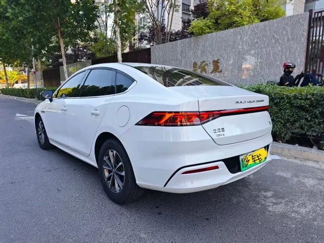 BYD Qin PLUS — Фото автомобиля 4