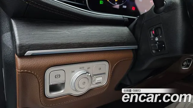 Mercedes-Benz GLE-Class — Фото автомобиля 15