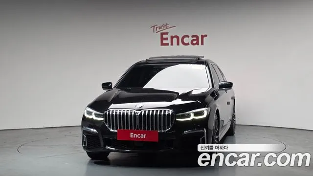 BMW 7-Series — Фото автомобиля 3