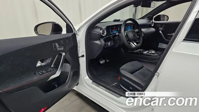 Mercedes-Benz A-Class W177 — Фото автомобиля 15