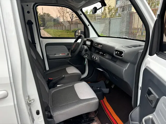 Wuling Zhiguang NEV — Фото автомобиля 7