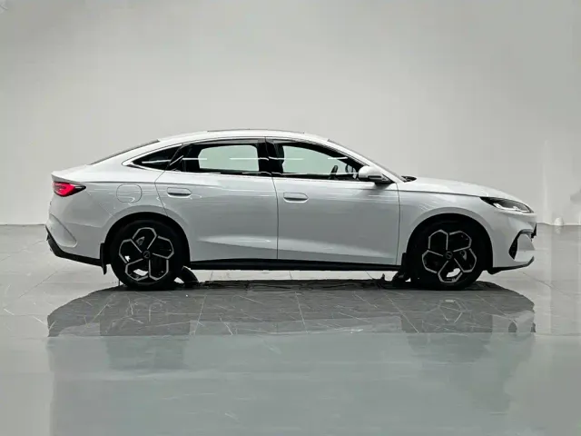 BYD Seal 06 New Energy 2024 DM-i 120KM Flagship — Фото автомобиля 7