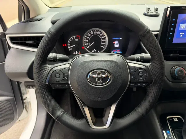 Toyota Corolla — Фото автомобиля 11