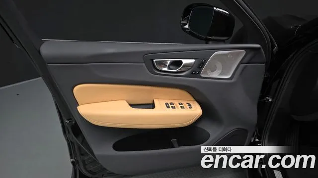 Volvo XC60 Generation 2 — Фото автомобиля 13