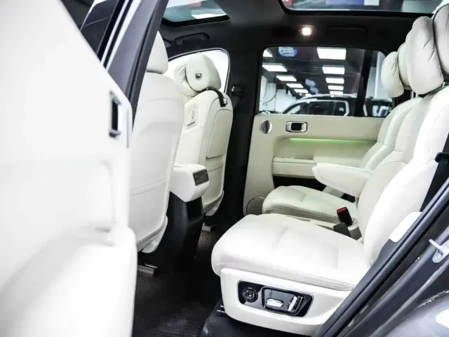Li Auto L8 — Фото автомобиля 4