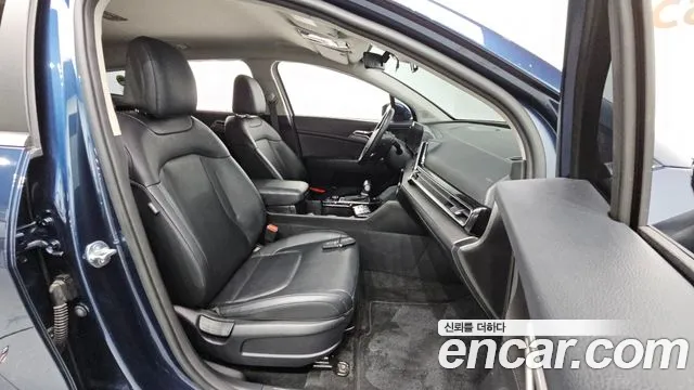 Kia Sportage Sportage 5-е поколение Бензин 1.6 турбо 2WD — Фото автомобиля 12