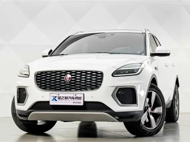 Jaguar E-PACE — Фото автомобиля 3