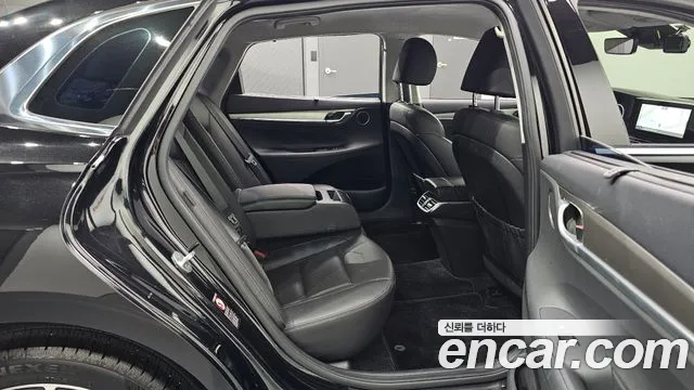Hyundai Grandeur New — Фото автомобиля 17