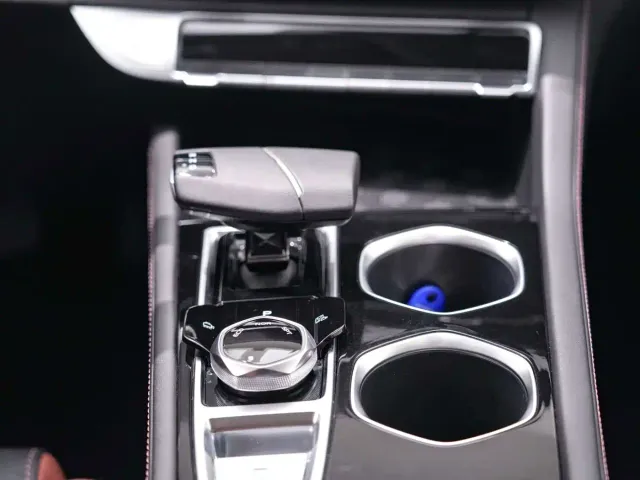 Changan Eado — Фото автомобиля 15