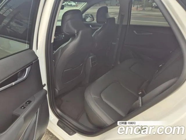 Kia Niro — Фото автомобиля 18