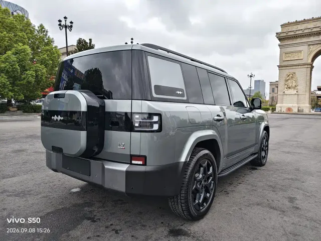 BYD FangChengBao Titanium 7 — Фото автомобиля 5