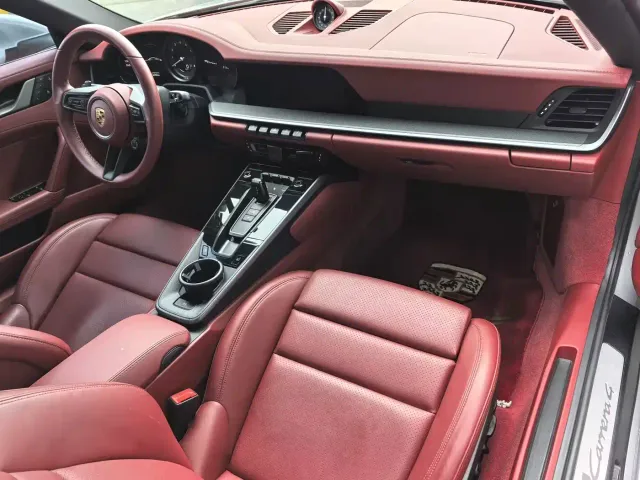 Porsche 911 — Фото автомобиля 9