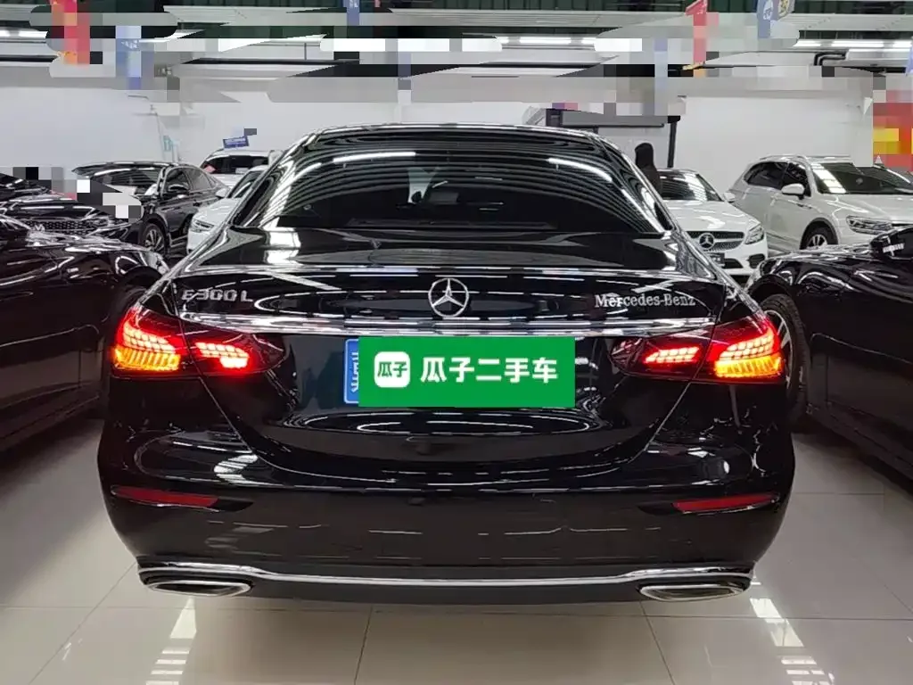 Mercedes-Benz Mercedes-Benz E-Class 2022 Second Facelift E 300 L Fashion — Фото автомобиля 5