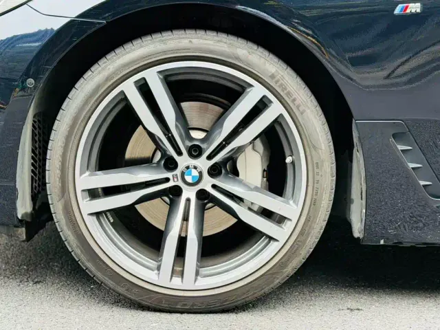 BMW 6 Series Gran Turismo — Фото автомобиля 7